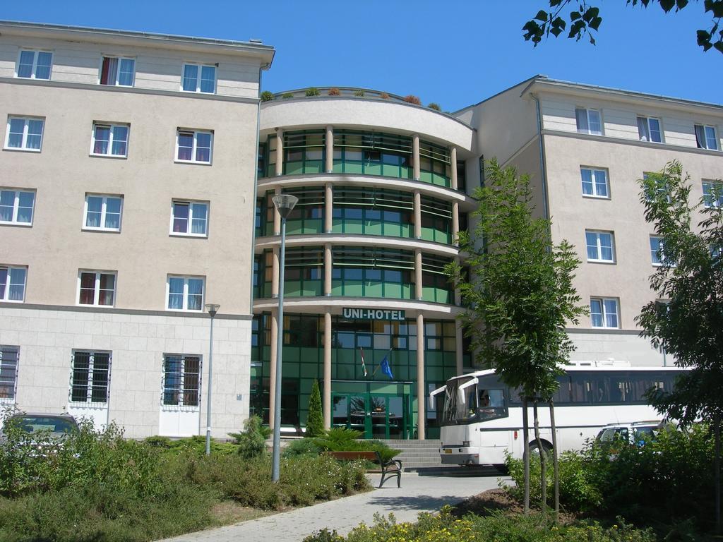 Uni-Hotel Diakotthon Miskolc Eksteriør billede